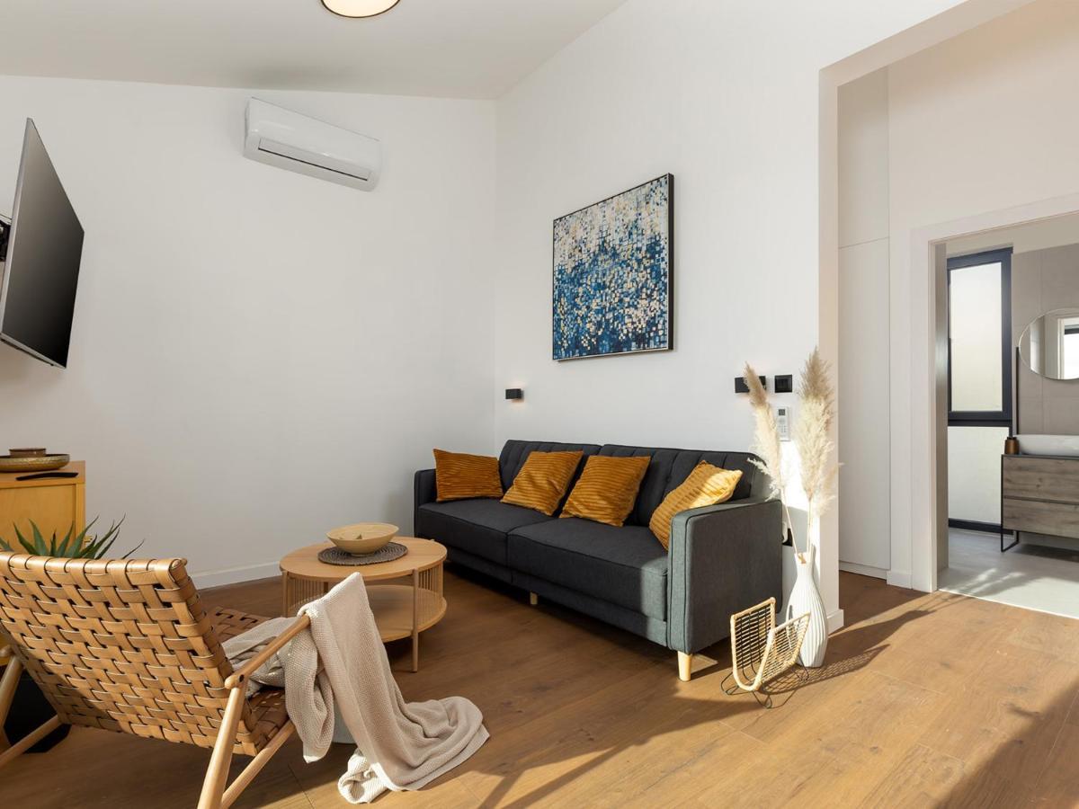 Vila Moderna San Lorenzo Orbanici